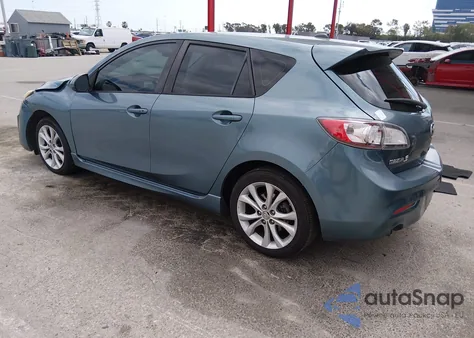 2011 Mazda Mazda3 S Sport z USA, uszkodzony, nr VIN JM1BL1K68B1403972